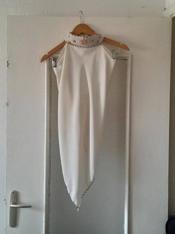 Haut Perlé Dos Nu Vintage – Image 6
