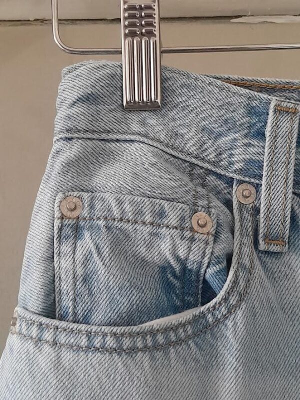 Jean Levi's High Loose Taper ( Vendu ) – Image 4
