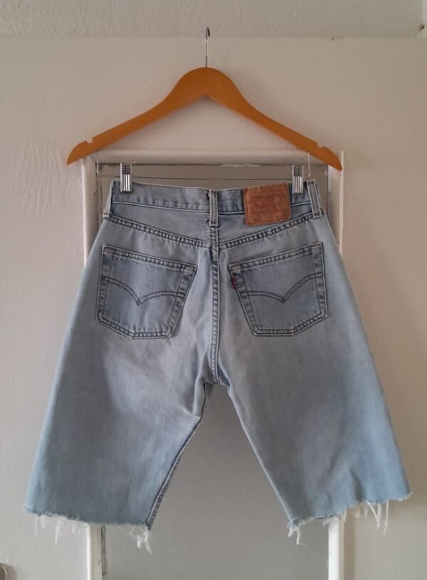 Short-Bermuda Levi's 501 Original ( Vendu ) – Image 4