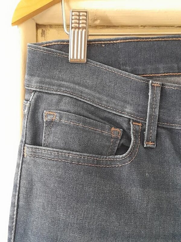 Jean Levi's 710 Super Skinny – Image 9