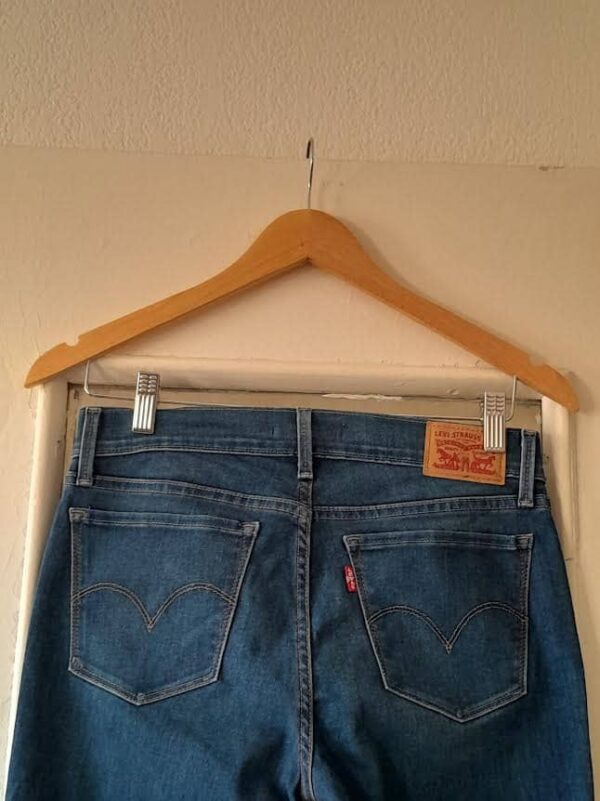 Jean Levi's 710 Super Skinny – Image 6
