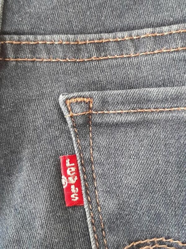 Jean Levi's 710 Super Skinny – Image 8