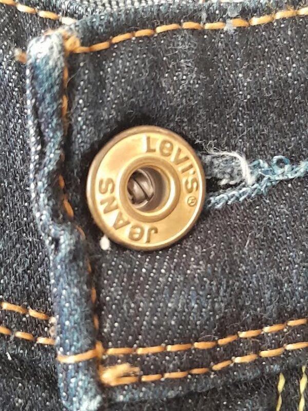 Jean Levi's 570 Straight Fit – Image 9