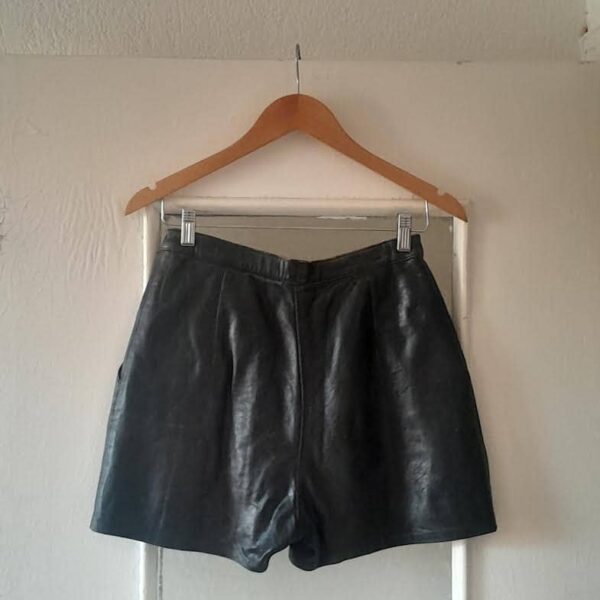 Short en cuir Pole Nord Vintage – Image 4