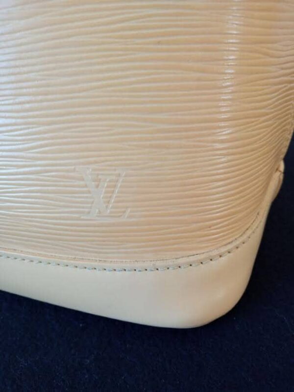 Louis Vuitton – Image 6
