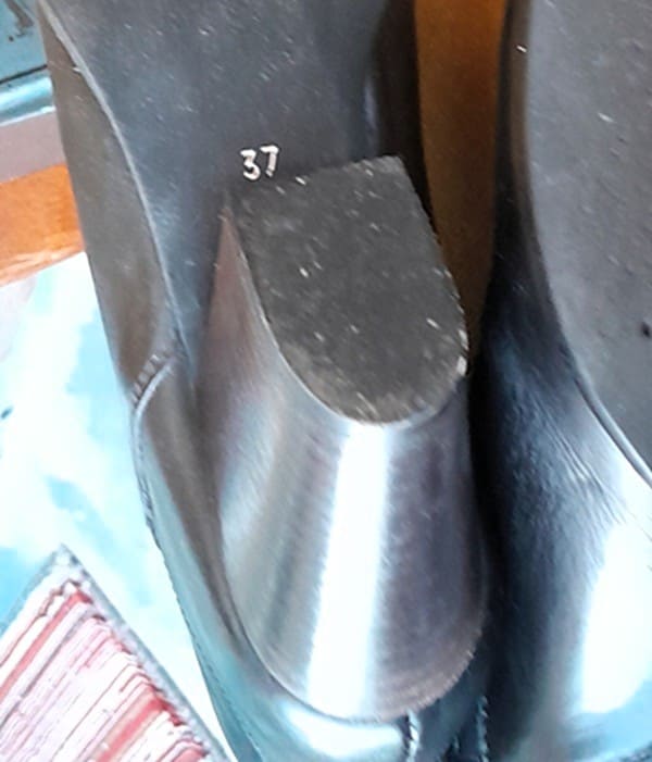 Bottes Cowboy Cuir Noir Vintage Bata – Image 7
