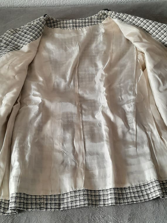 Veste Tweed Style Chanel Vintage – Image 7