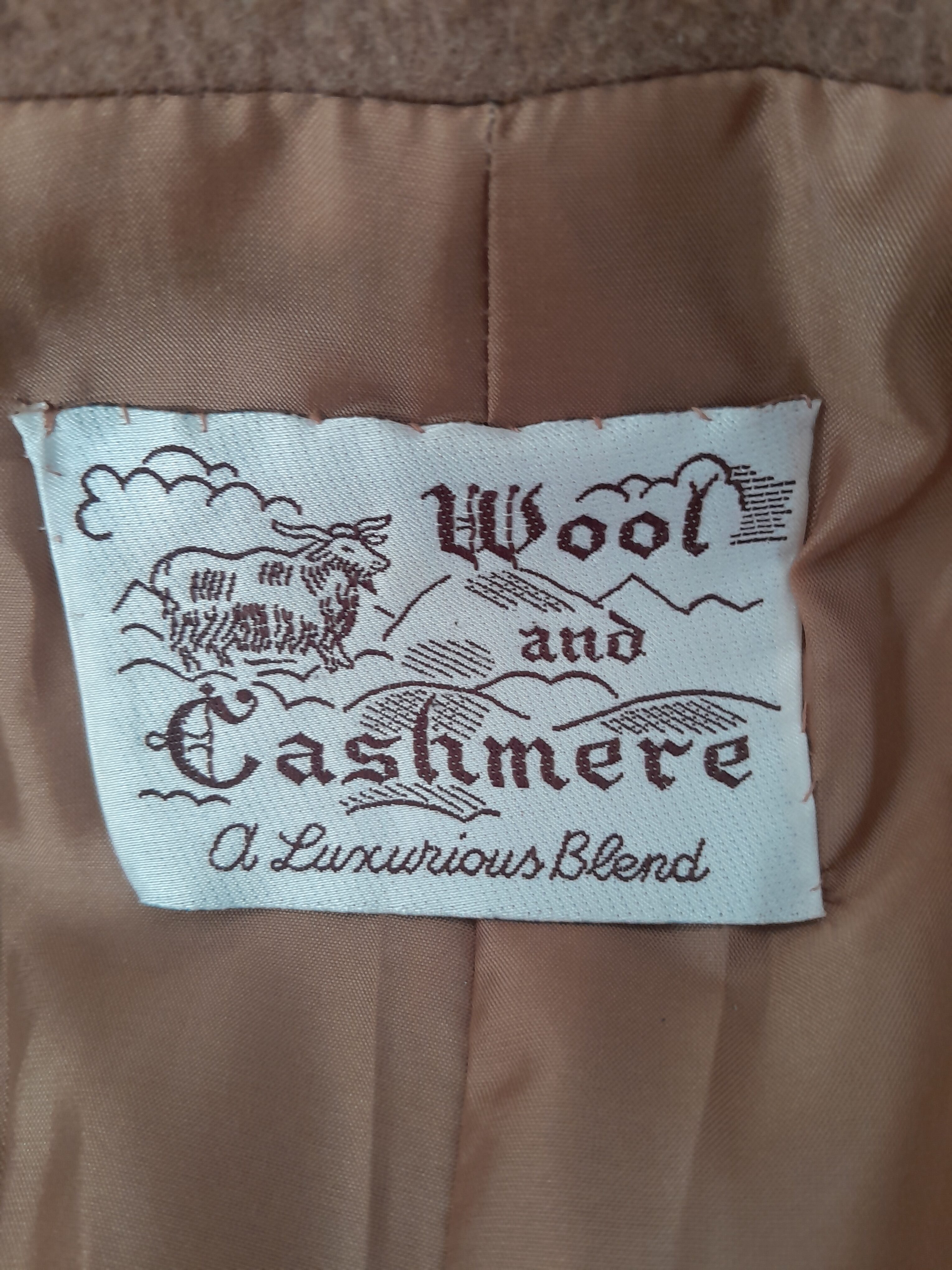 Manteau Croisé Luxe Camel Cachemire Vintage – Image 6