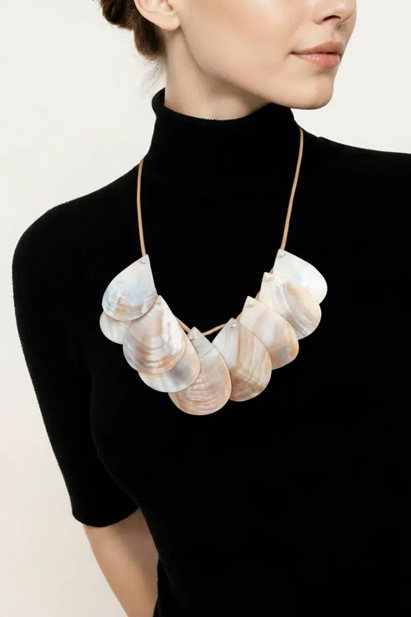 Collier Sautoir Nacre Véritable Vintage – Image 6