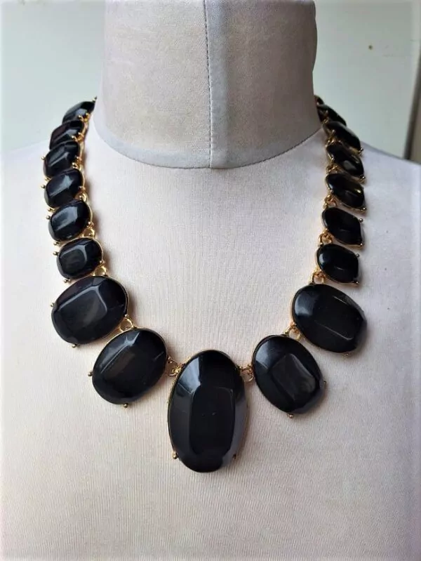 Collier ras de cou oversize – Image 3