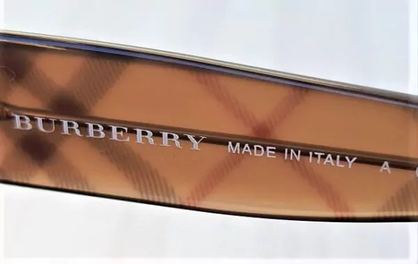 Burberry – Image 3