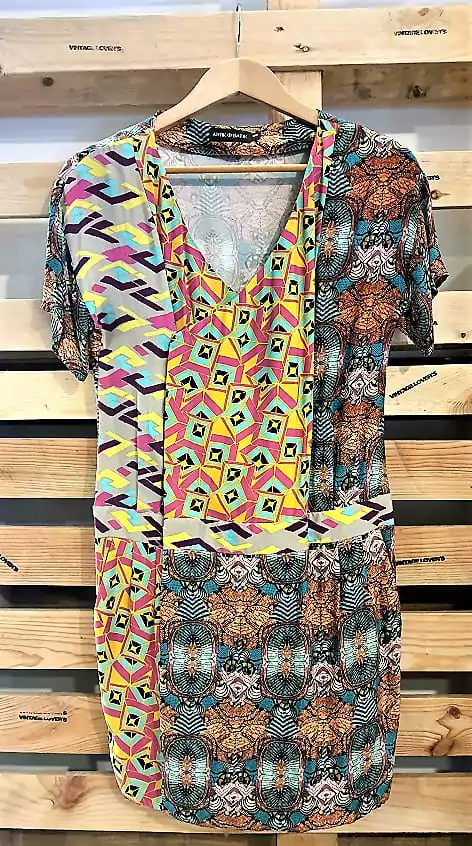 Antik Batik – Image 2