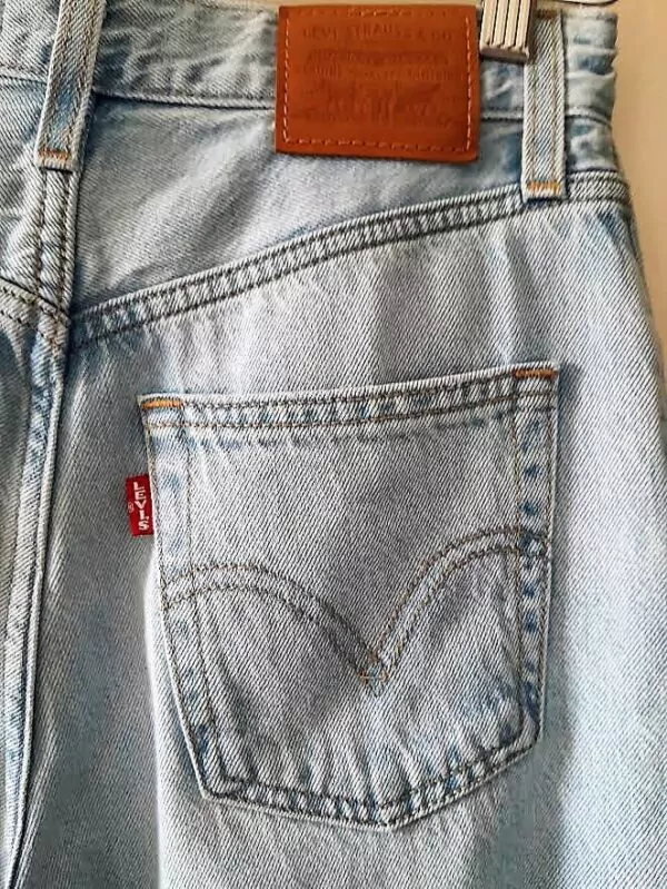 Jean Levi's High Loose Taper – Image 9
