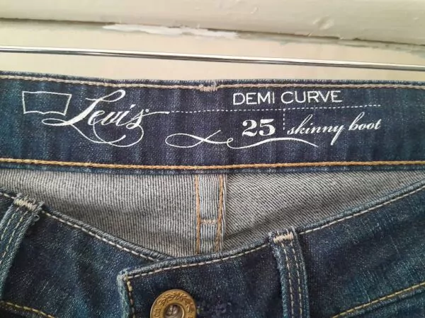 Jean Levi's Demi Curve – Image 9