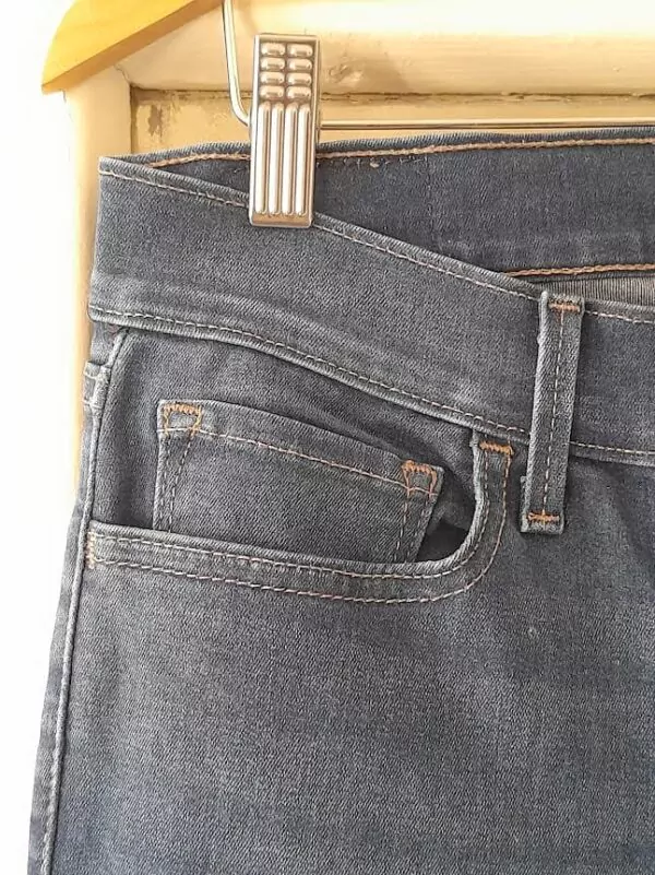 Jean Levi's 710 Super Skinny – Image 9