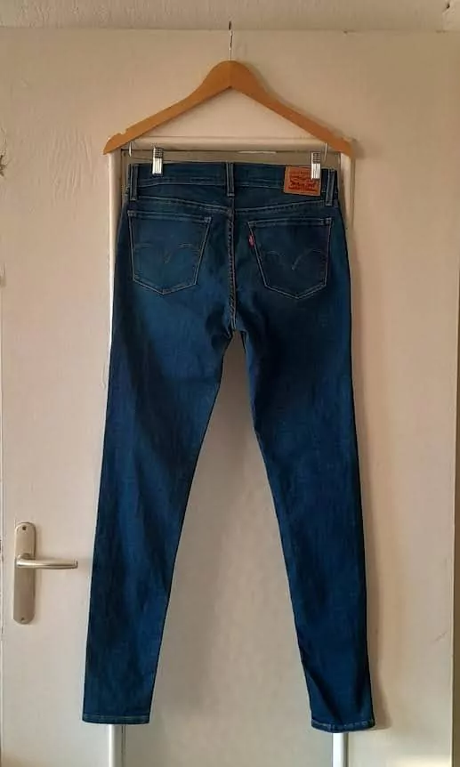 Jean Levi's 710 Super Skinny – Image 3