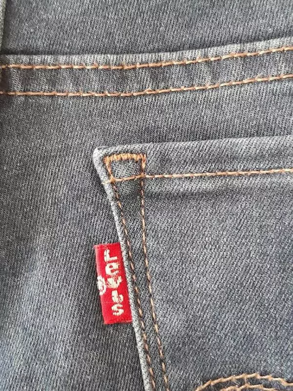 Jean Levi's 710 Super Skinny – Image 8