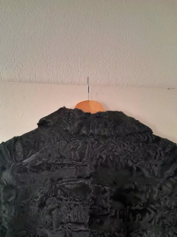 Manteau Astrakan Claude Alexandre Paris – Image 8