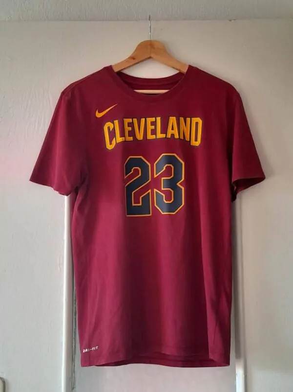 T-shrit Nike Lebron James Cleveland 5 ( Vendu ) – Image 7