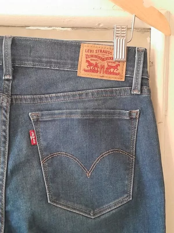 Jean Levi's 710 Super Skinny – Image 5