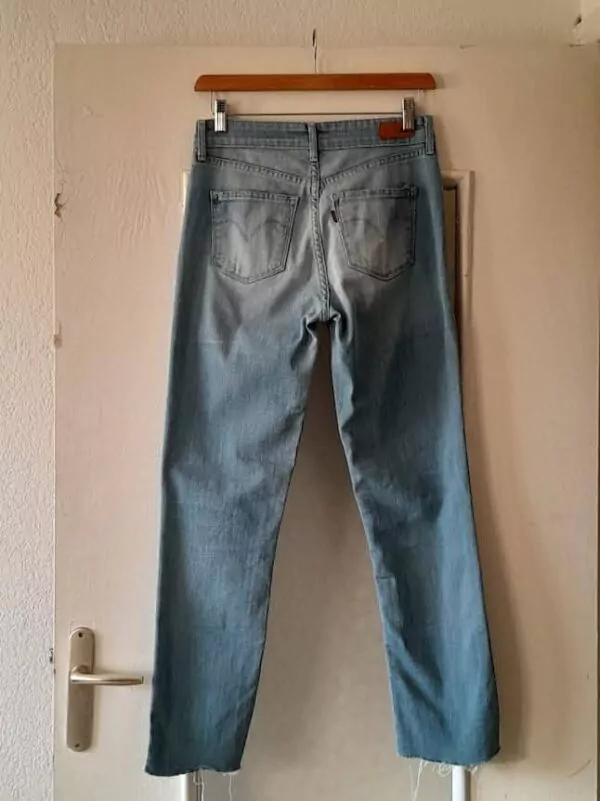 Jean Levi's Demi Curve Mic Frise Slim – Image 7