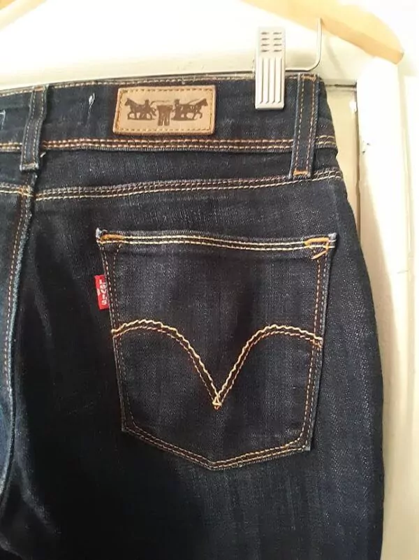 Jean Levi's 570 Straight Fit – Image 7